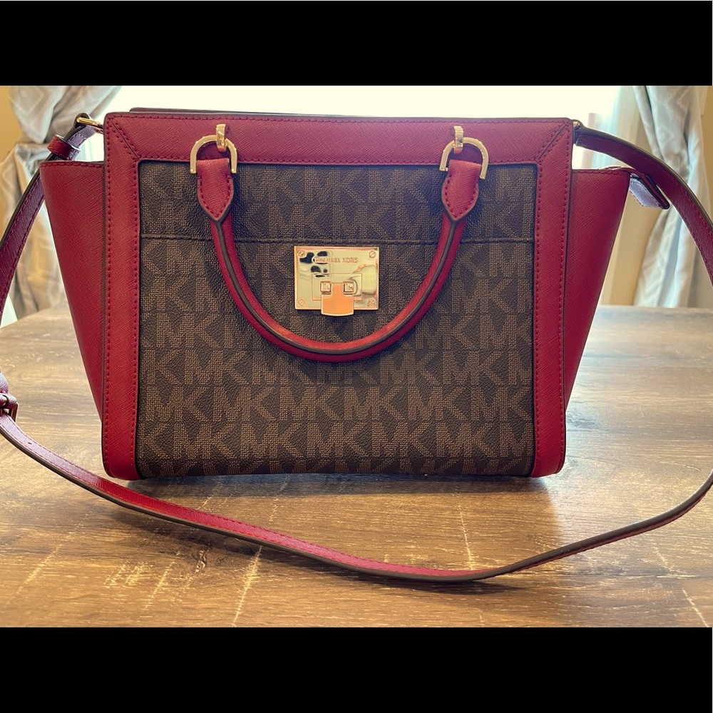 MICHAEL KORS TINA LARGE TOO ZIP CROSSBODY